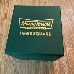Krispy Kreme Big Apple Box